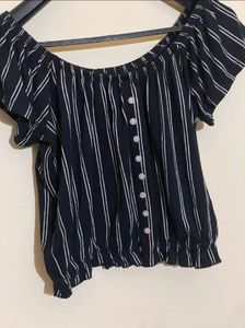 BLACK vivela Off Shoulder Top
