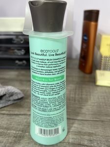 Makeup Brush Cleanser From Ecotools
