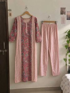 Elegant Floral Print Cotton Kurta