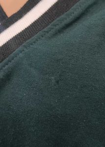 Stylish Green V-Neck Sweatshirt