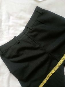 Men's women's both Black Classic Fit Pants