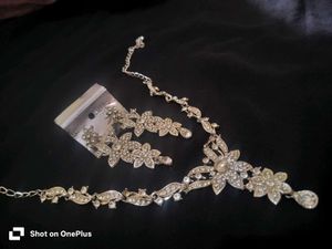 Sparkling Silver Jewelry Set