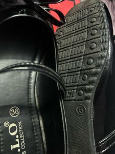 y2k bow loafers