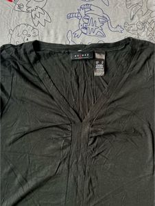 Basic Black V-Neck T-Shirt