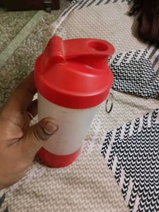 Red & White Shaker Bottle