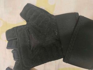 Sports Gloves