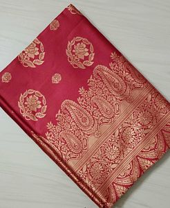 89)Elegant Red & Gold Banarasi Silk Saree