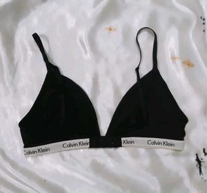 Calvin Klein Bra seez M panty set