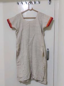 Elegant Embroidered Kurti