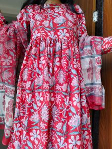 Red Floral Print Kurta Set