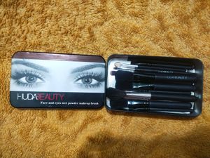 Makeup Brushes By Huda Beauty (Dupe)