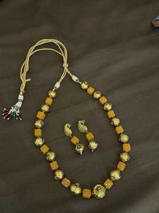elegant jewellery set