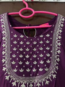 Elegant Purple Embroidered Kurta