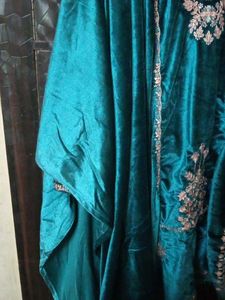 Velvet Stitch Suit New Only Size Issue
