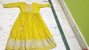 Elegant Yellow Kurta with Embellishments