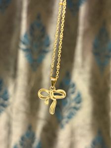 Customised Bow Earing &amp; Pendant Kinderjoy 🎀