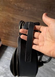 black backup bag