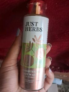 Just Herbs Brightening Face Wash