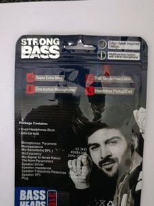 BRAND**NEW*** EARPHONES WITH GOOD SOUND