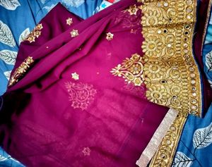 Elegant dark megenta Saree with Gold Embroidery