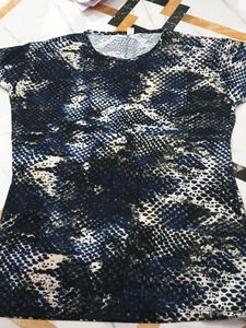 Stylish Abstract Print Top