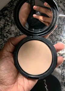 MAC Studio Fix Powder Foundation