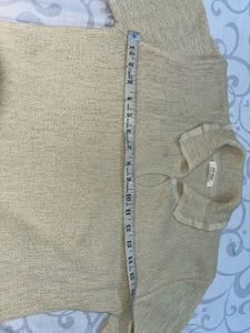 Textured Collared Short Sleeve Top