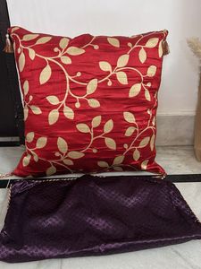 Big Red Floral Cushion with 2  Covers