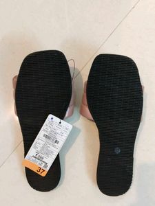 New Stylish Padded Sliders