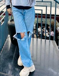 Distressed Light Wash Wide Leg Jeans