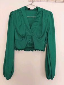 v neck puff sleeve fitted crop top