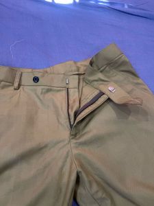 Khaki Chinos - Classic Style