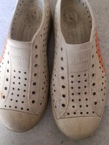 Native Shoes Jefferson Perforated