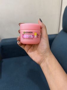 Garnier Niacinamide Fresh & Plump Moisturiser