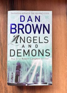 Dan Brown Angels & Demons
