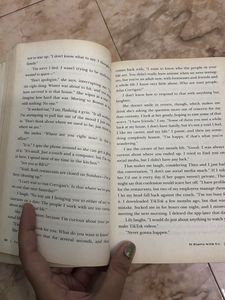 It Starts With Us by Colleen Hoover