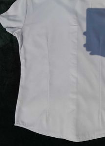 Elegant White Fitted Formal Shirt 🤍