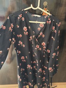 Black Floral Wrap Dress SIZE M