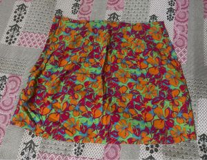 Vibrant Floral Print Mini Skirt
