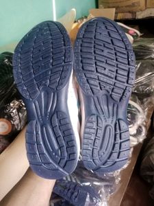NEW NO USED SPORTS SHOES FOR MEN.