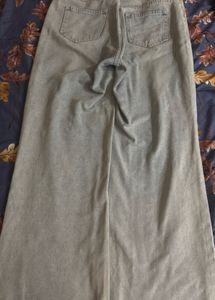 Wide Leg Light Wash Jeans