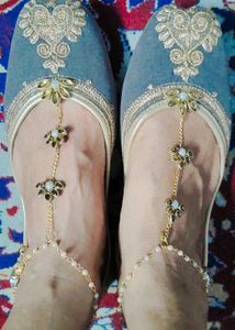 Handmade Kashmiri Juti