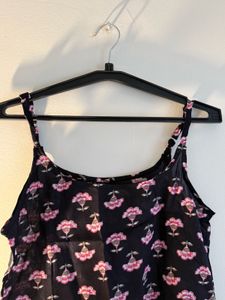 [NEW] Short Black Floral Kurti