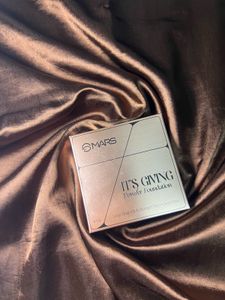 Mars It's Giving Powder Foundation