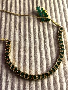 Elegant Emerald Necklace &amp; Earring Set