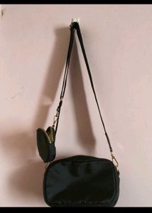 🐈‍⬛Chic Black Nylon Crossbody Bag🪄