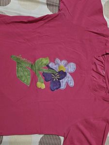 Daily wear Pink T-Shirt with Floral Applique