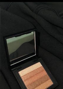Bobbi brown highlighter