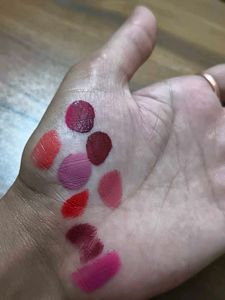 set of 8 lipsticks