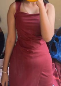 Chic Maroon Square Neck Drape Dress